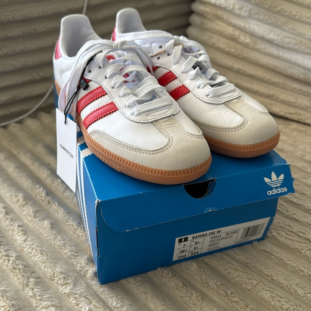 Adidas Samba OG W size US 7, white / red, never worn